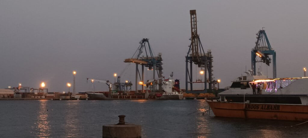 ميناء بورتسودان عند الغروب 